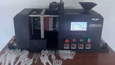 بتكنولوجيا مصرية 100%.. طرح أول ماكينة حقن بلاستيك في الأسواق
