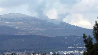 إعلام إسرائيلي: حزب الله يطلق دفعة كبيرة من الصواريخ نحو الجليل الأعلى