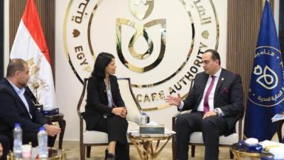 الرعاية الصحية يلتقي المدير الإقليمي لشركة جانسن العالمية لبحث سبل التعاون المستقبلي بين الجانبين