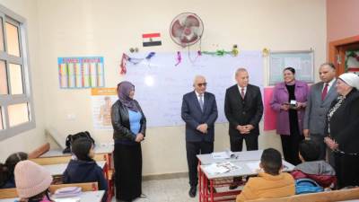 وزير التعليم ومحافظ القليوبية يتفقدان عددا من المدارس لمتابعة انتظام سير الدراسة