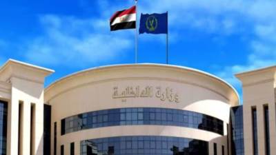 القبض علي طالب ادعي تسريب الإمتحانات عبر "تليجرام"