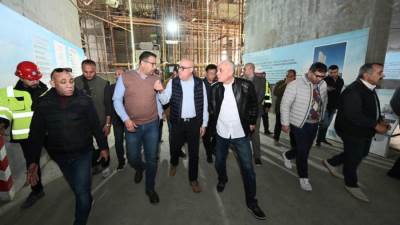 الجزار يوجه بسرعة بدء تنفيذ بحيرات العلمين "كريستال لاجون" والتى تتوسط أبراج الداون تاون