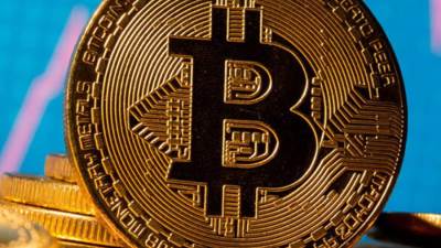 ارتفاع كبير في سعر عملة بيتكوين المشفرة.. تتخطى 50 الف دولار 