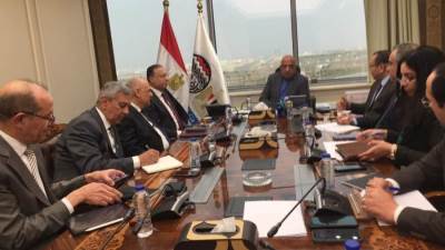 محمود عصمت: توجيهات السيد الرئيس السيسي تستهدف التخفيف عن المواطنين