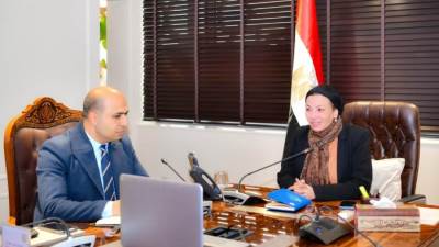 وزيرة البيئة تبحث مع شركة بيئة الإماراتية التعاون في الاستثمار بالمخلفات