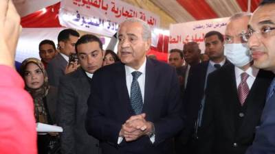 وزير التموين يفتتح معارض «أهلا رمضان» بشبرا الخيمة