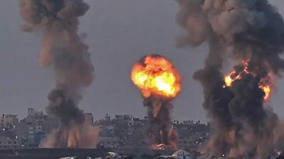 اسرائيل تقصف 29 منزلا خلال 24 ساعة بغزة و90% من الضحايا نساء وأطفال وشيوخ