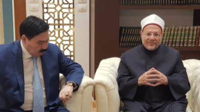 مفتي الجمهورية يستقبل وفدًا رفيع المستوى من مركز نور سلطان بكازاخستان