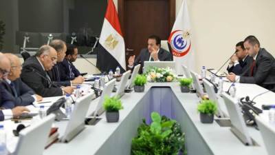 وزير الصحة يوجه بإدراج مبادرة الألف يوم الذهبية ضمن الهيكل التنظيمي لعمل الوزارة 