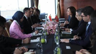  وزير السياحة يلتقي نظيره بالمملكة المغربية لبحث سبل تعزيز التعاون