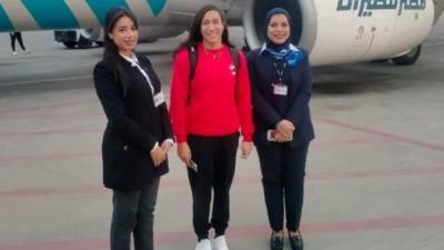 فريدة عثمان تصل القاهرة بعد التأهل لنهائى سباق 50 متر فراشة ببطولة العالم للسباحة