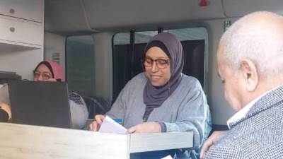 محافظة القاهرة تشغل مركز تكنولوجى متنقل لتسهيل تجديد تراخيص المحال