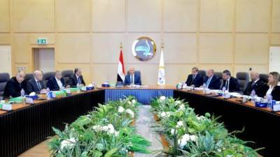 "الوزير" يترأس اجتماع الجمعية العامة للشركة القابضة لمشروعات الطرق والكباري والنقل