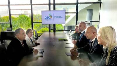 المالية: تجمع «البريكس» يمكن أن يلعب دورًا مؤثرًا فى إنشاء هيكل مالي عالمى أكثر استدامة وعدالة 