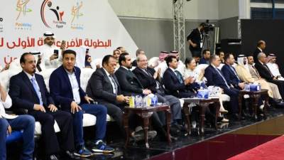 وزير الرياضة يفتتح البطولة (الافرو عربية) للكرة الطائرة جلوس