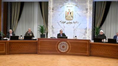 رئيس الوزراء يستعرض توجيهات الرئيس للحكومة لدعم ذوى الهمم