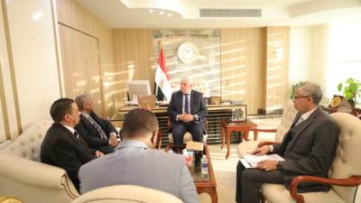 وزير التعليم العالي يلتقي السفير السوداني بالقاهرة لبحث سبل التعاون المشترك