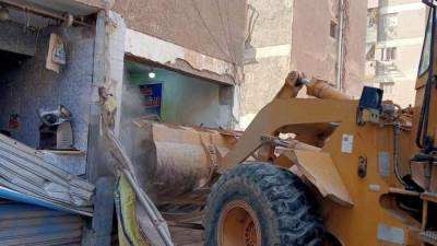 رئيس جهاز 6 أكتوبر يستعرض جهود إزالة مخالفات البناء والإشغالات وأعمال النظافة والزراعة