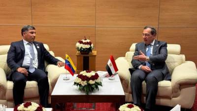 وزير البترول يجري مباحثات مع وزراء الطاقة في قطر وروسيا الاتحادية  وفنزويلا