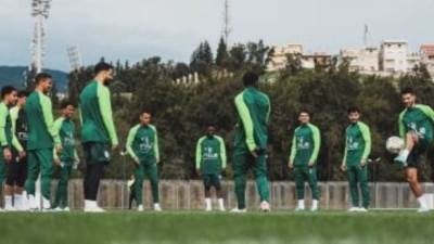 منافس الزمالك.. تأخر وصول بعثة سوار الغينى للقاهرة وإلغاء المؤتمر الصحفى