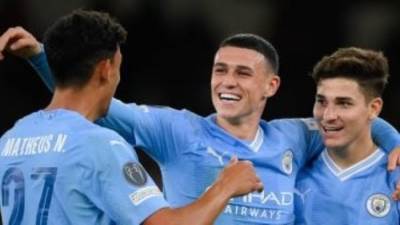 السيتي يستضيف اليونايتد فى ديربي نارى بالدوري الإنجليزي