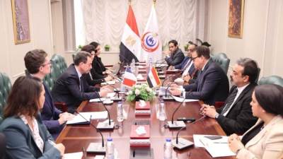 وزير الصحة يستقبل السفير الفرنسي لمناقشة ملفات التعاون المشترك بين البلدين