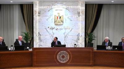 رئيس الوزراء يعقد اجتماعًا مع وزير الثقافة والابتكار المجري ورؤساء 10 جامعات مجرية