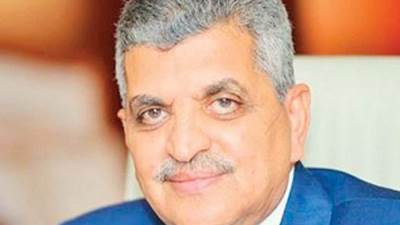 رئيس هيئة قناة السويس: حريصون على توطين الأنشطة الصديقة للبيئة
