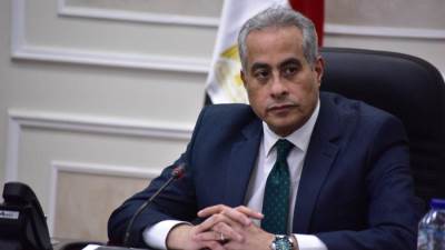 وزير العمل يوجه بسرعة صرف تعويضات عاجلة  لعمال زراعة باليومية ضحايا حادث ايتاي البارود
