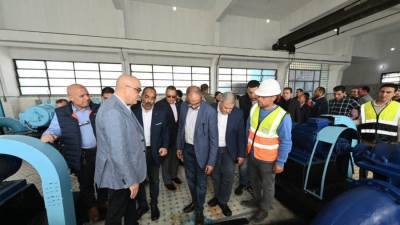 وزير الإسكان ومحافظ الشرقية يتفقدان محطة تنقية مياه العباسة بطاقة تصميمية 195 ألف م3 يومياً