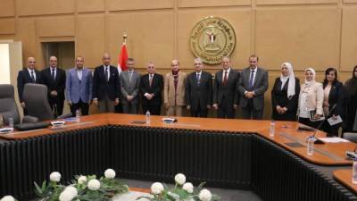 وزير الكهرباء يقوم بإطلاق "منصة مصر للطاقة الشمسية" لزيادة التوسع فى الخلايا الشمسية