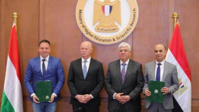 وزيرا التعليم العالي والثقافة والابتكار المجرى يشهدان توقيع مذكرة تفاهم بين جامعة المنصورة وجامعة ديبرتسين المجرية