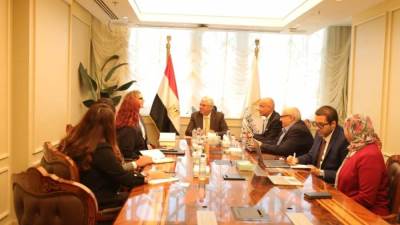 وزير التعليم العالي يبحث مع وفد جامعة إسكس البريطانية سُبل تعزيز التعاون