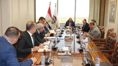 محمود عصمت: خطة التحول للأخضر وخفض الانبعاثات والاعتماد على الطاقة النظيفة تشمل جميع الشركات