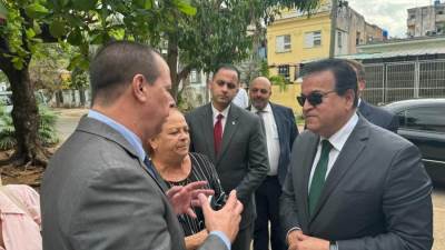 وزير الصحة ونظيره الكوبي يتفقدان «مارييل» أول منطقة حرة للتنمية في كوبا