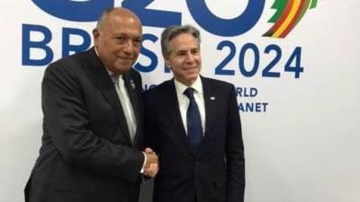 وزير الخارجية لنظيره الأمريكى: نحذر من مخاطر أى عملية عسكرية برفح الفلسطينية