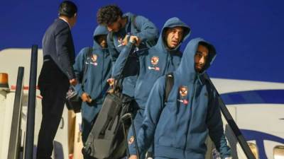 بعثة الأهلي تصل إلى مطار القاهرة بعد التتويج بـ كأس مصر