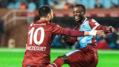 تريزيجيه يسجل ويصنع في فوز طرابزون الكبير على فاتح جمرك بالدوري التركي