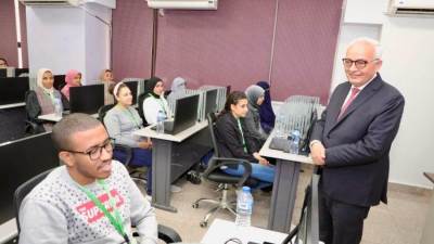 وزير التربية والتعليم يتفقد امتحانات المتقدمين لمسابقة شغل أكثر من 11 ألف وظيفة معلم مساعد