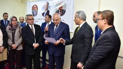 وزير العمل ومحافظ الجيزة يطلقان البث التجريبي للمنصة الإلكترونية للعمالة غير المنتظمة
