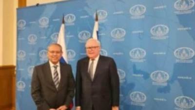 سفير مصر بموسكو يبحث مع مسؤول روسى التحضير لقمة البريكس