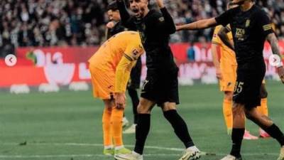 مرموش يصنع هدفا في فوز آينتراخت فرانكفورت علي هوفنهايم 3ـ1 في الدوري الالماني