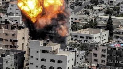 عشرات الشهداء والمُصابين في قصف إسرائيلي مكثف على مناطق متفرقة بقطاع غزة