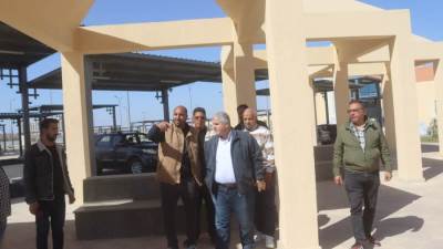 رئيس جهاز العاشر من رمضان يتابع أعمال تطوير الطرق والبنية الأساسية والخدمات بالمدينة