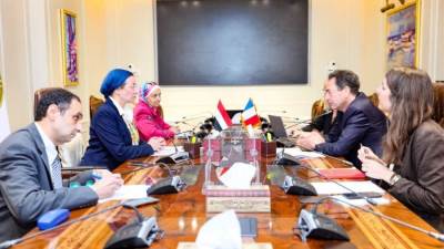 وزيرة البيئة تبحث مع السفير الفرنسى بالقاهرة التعاون الثنائي في تمويل المناخ