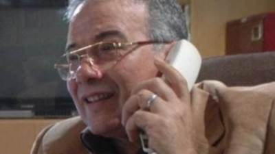 الدكتور أشرف زكي يعلن وفاة الفنان فاروق عيطة