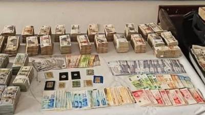 ضبط تشكيل عصابى للإتجار غير المشروع بالنقد الأجنبى بحوزتهم عملات بقيمة 80 مليون جنيه