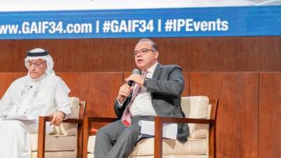 رئيس الرقابة المالية يناقش مستقبل صناعة التأمين في الذكاء الاصطناعي وكيفية الاستفادة منه