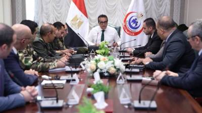 وزير الصحة يتابع الموقف التنفيذي للشبكة الوطنية للطوارىء والسلامة