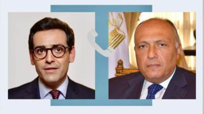 وزير الخارجية يتلقى اتصالاً من الوزير الفرنسي